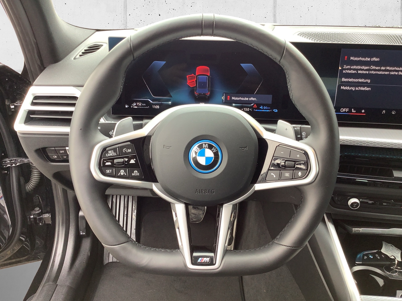BMW 330e xDrive M Sport-image-14