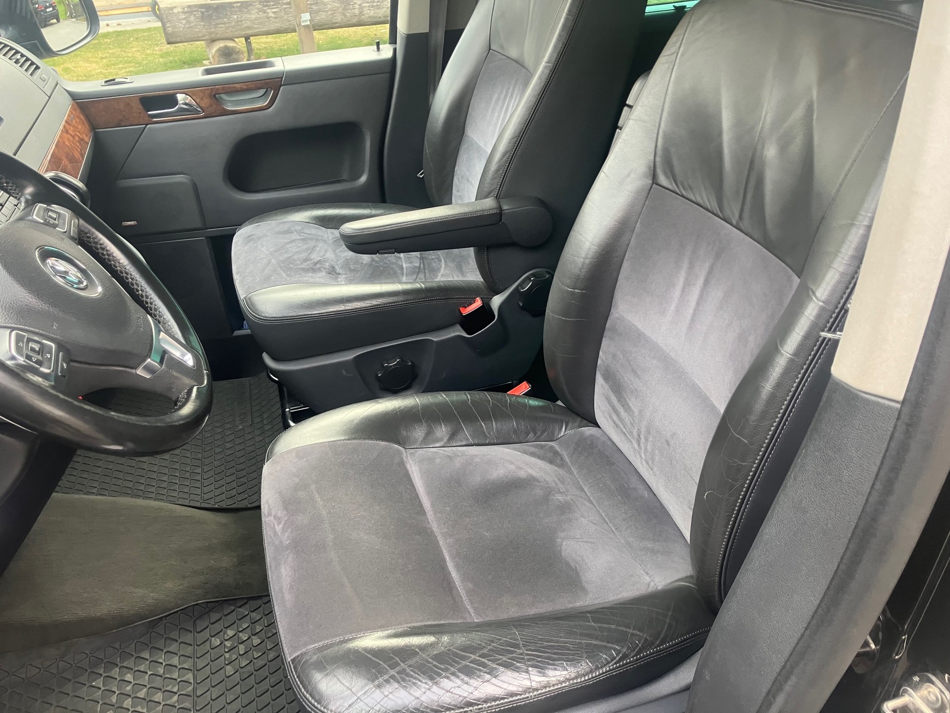 VW T5 Multivan 2.0 Bi-TDI CR Highline 4Motion DSG-image-7