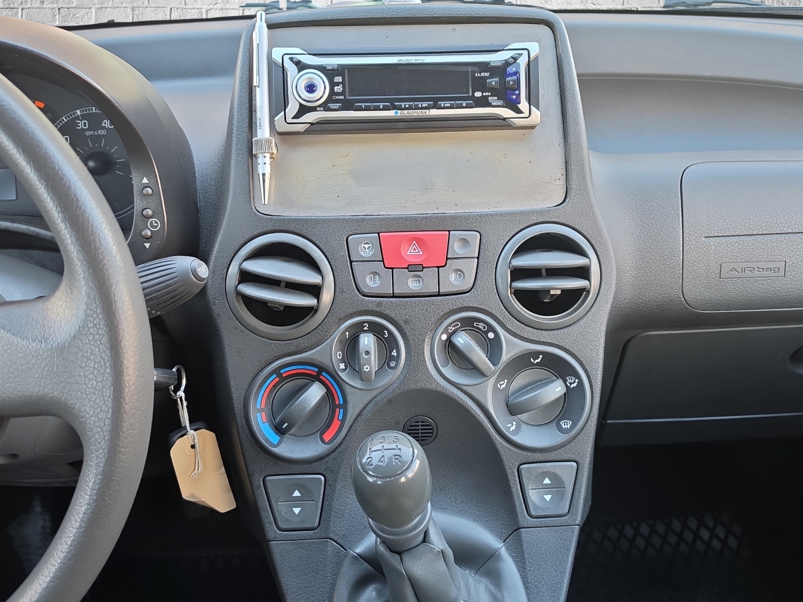 FIAT Panda 1.3 16V JTD Climbing 4x4-image-14
