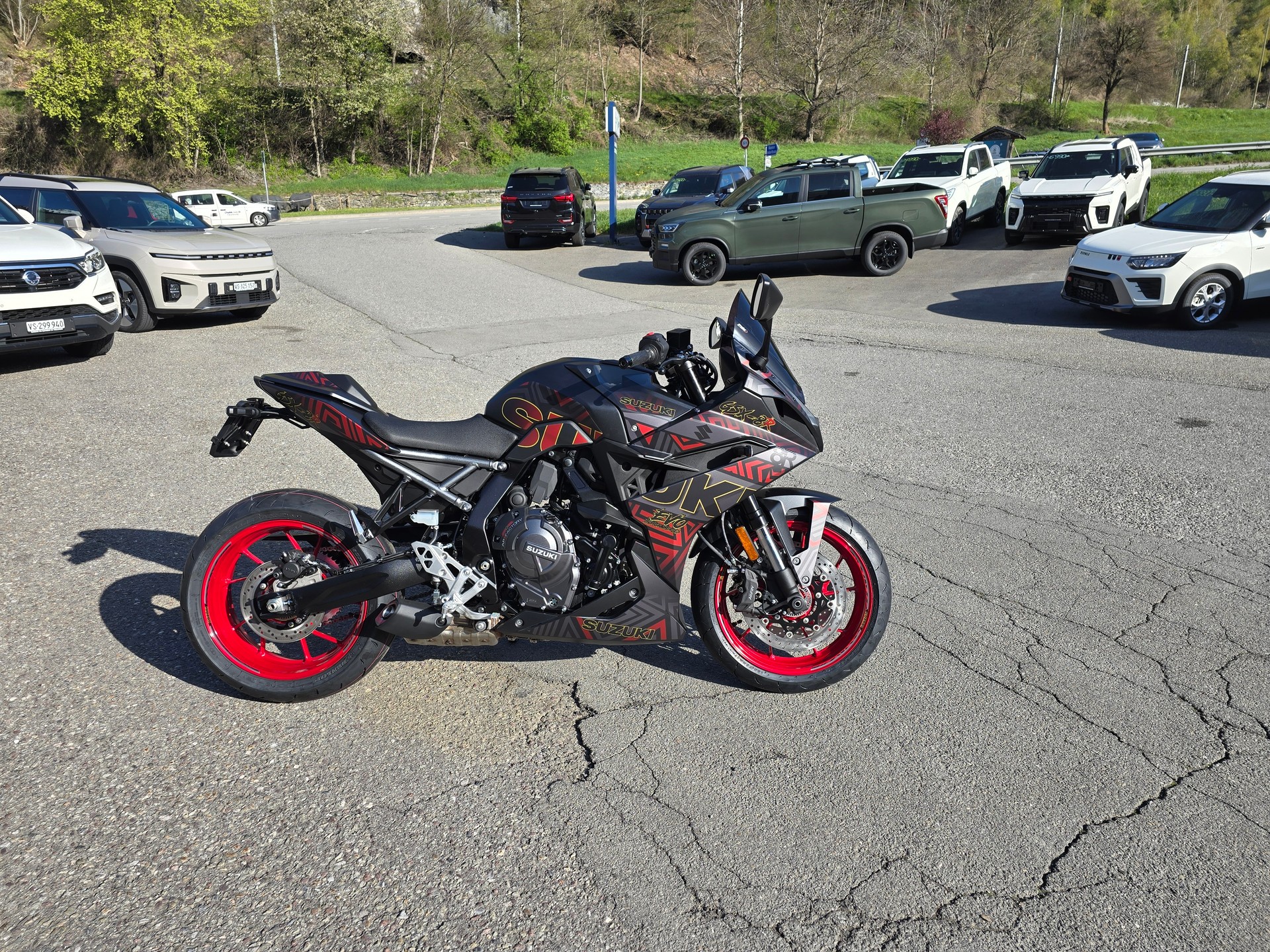 SUZUKI GSX 8 R EVO (35kW) Spécial Swiss-image-12