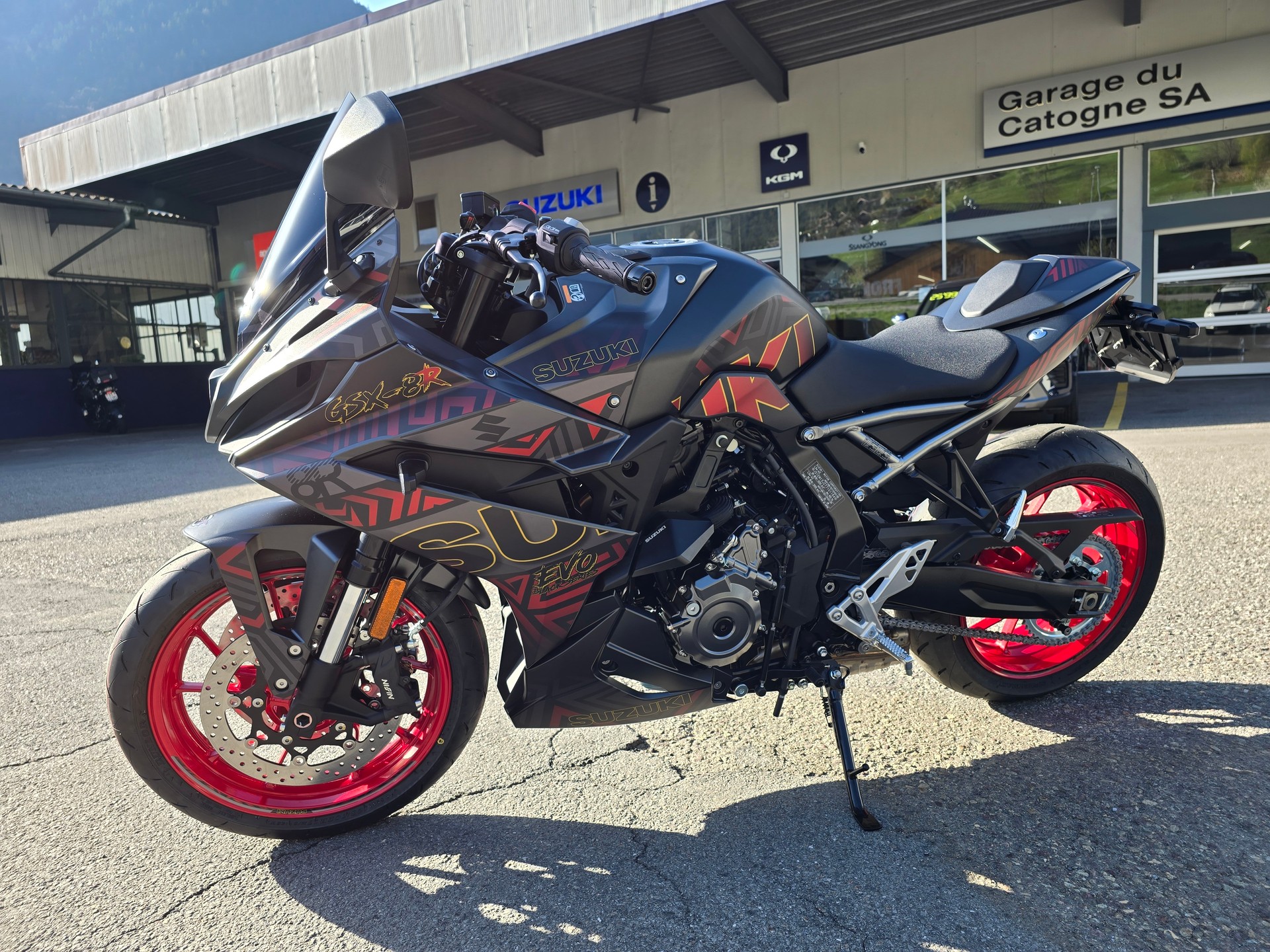 SUZUKI GSX 8 R EVO (35kW) Spécial Swiss