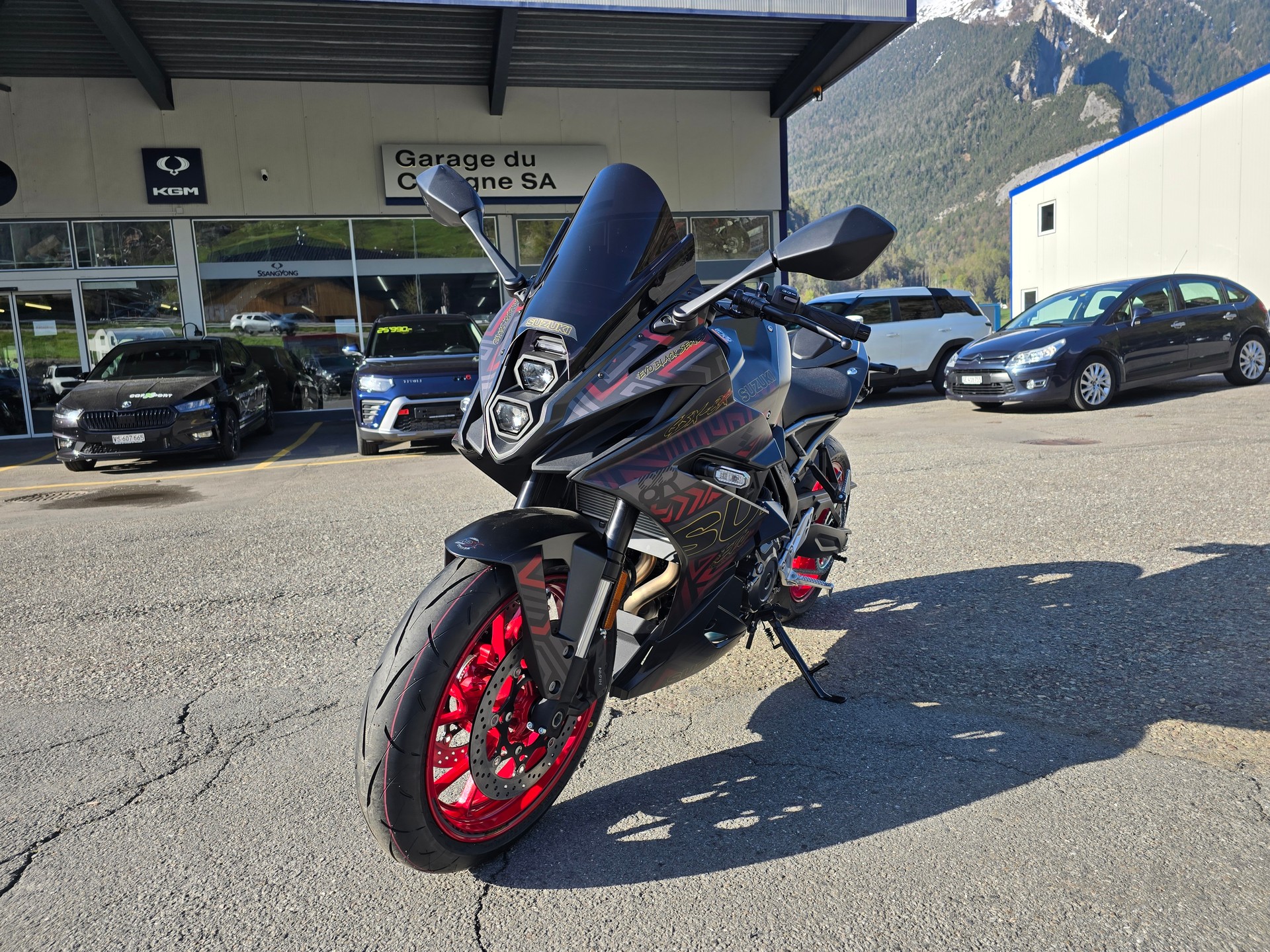 SUZUKI GSX 8 R EVO (35kW) Spécial Swiss-image-11