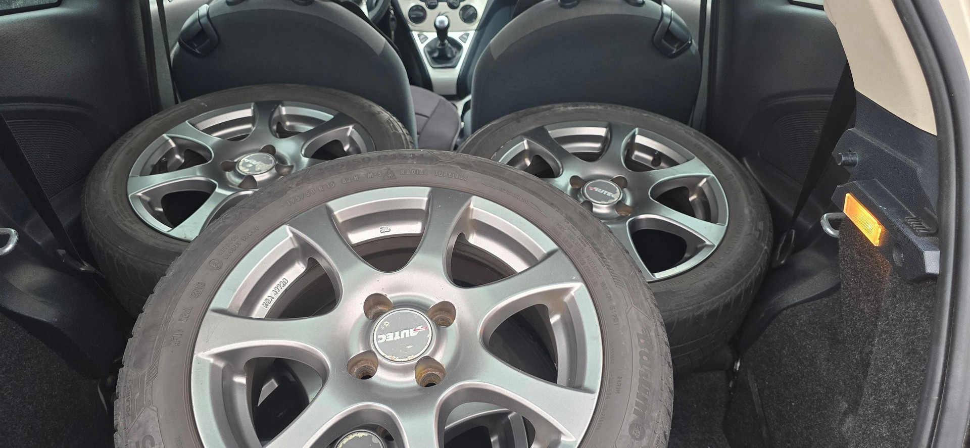 FORD KA 1.25 Trend-image-11