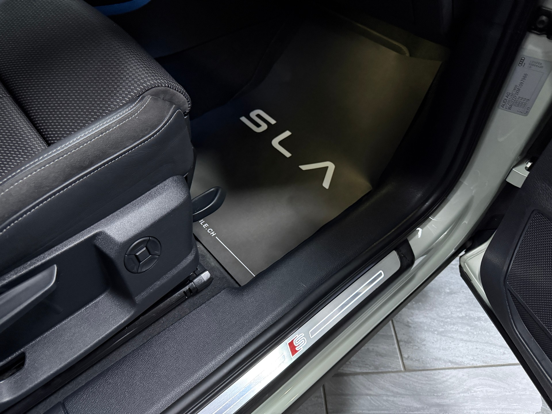 AUDI Q3 Sportback 35 TFSI S line S-tronic-image-14