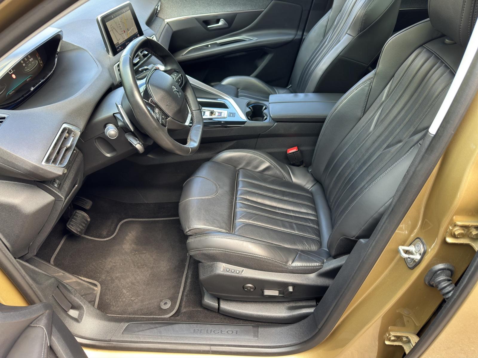 PEUGEOT 3008 1.6 BlueHDi Allure-image-5
