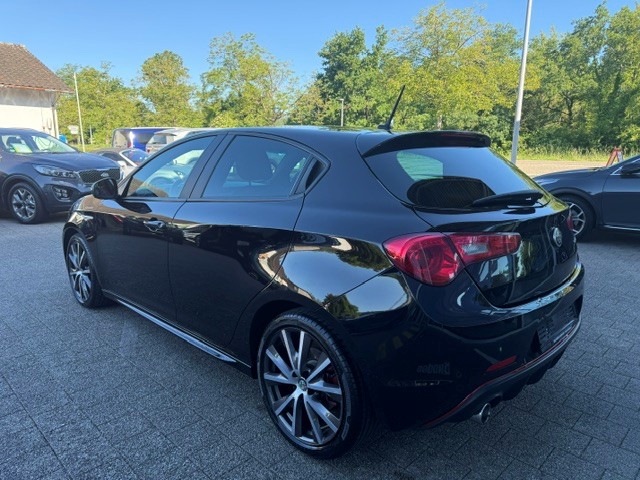 ALFA ROMEO Giulietta 1750 TBi Veloce TCT-showroom-element-3