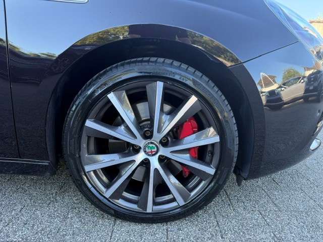 ALFA ROMEO Giulietta 1750 TBi Veloce TCT-image-9