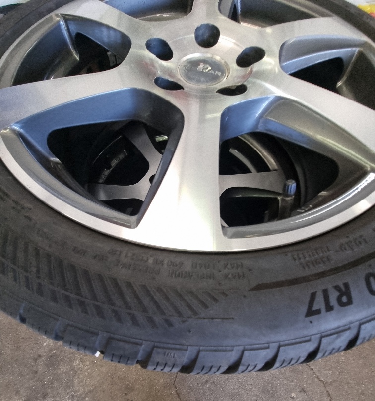 SUBARU Levorg 1.6DIT Swiss Plus AWD Lineartronic-image-13
