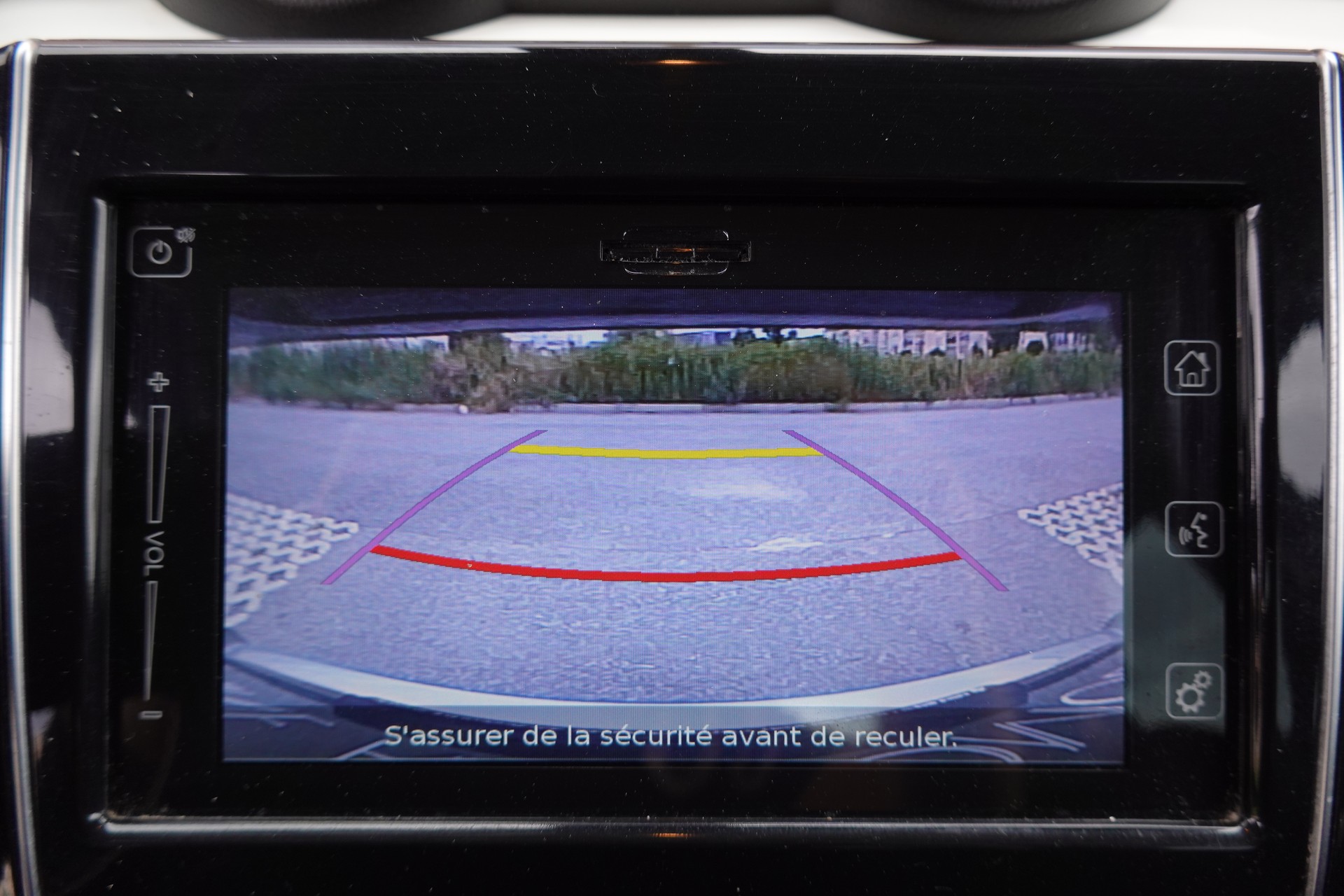 SUZUKI Swift 1.0 12V Compact Top Automatic - "CH Auto * Keyless * GPS * Caméra * Apple Car Play * Temp. Adapt"-image-15