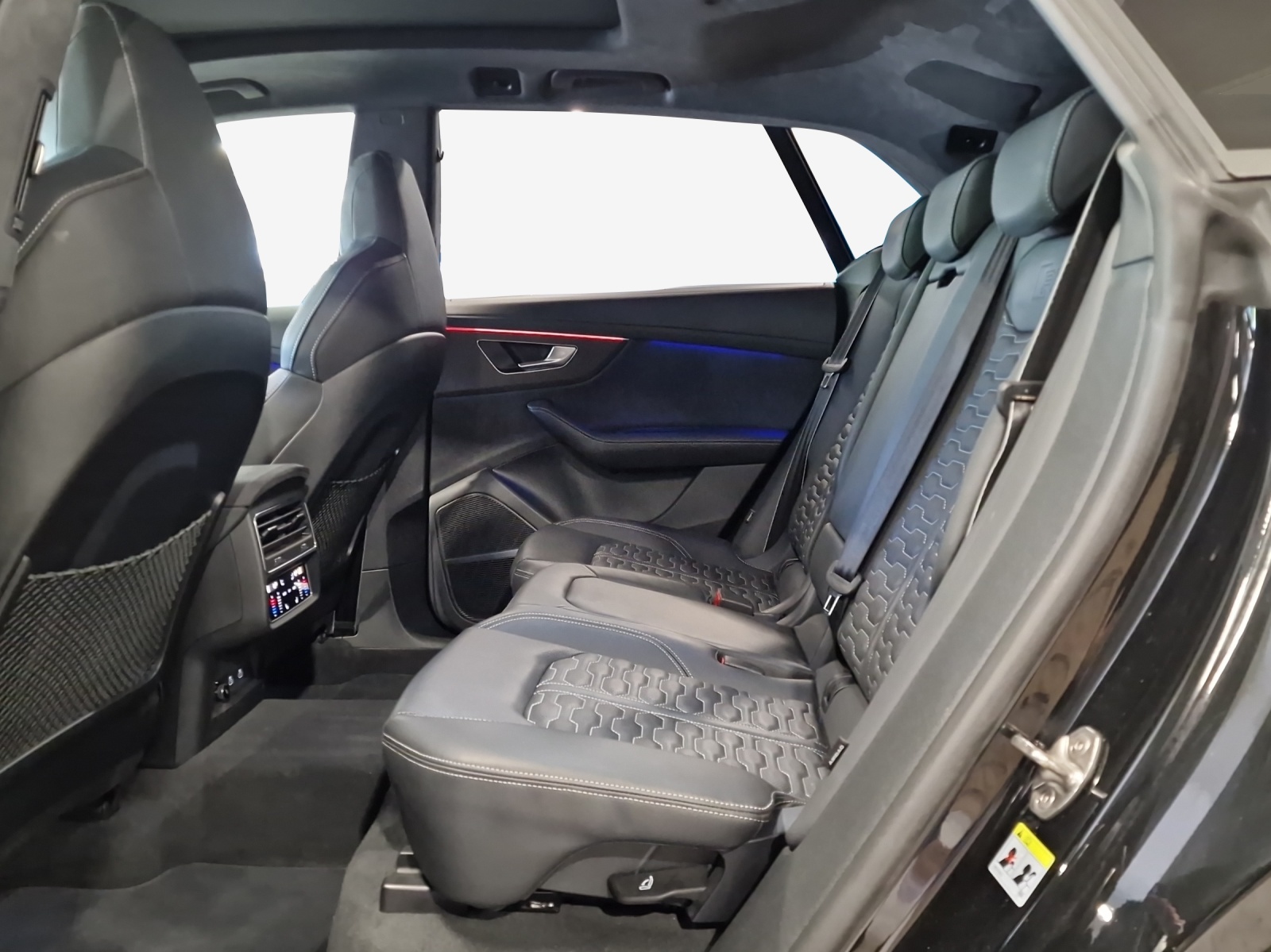 AUDI RSQ8 quattro tiptronic-image-11