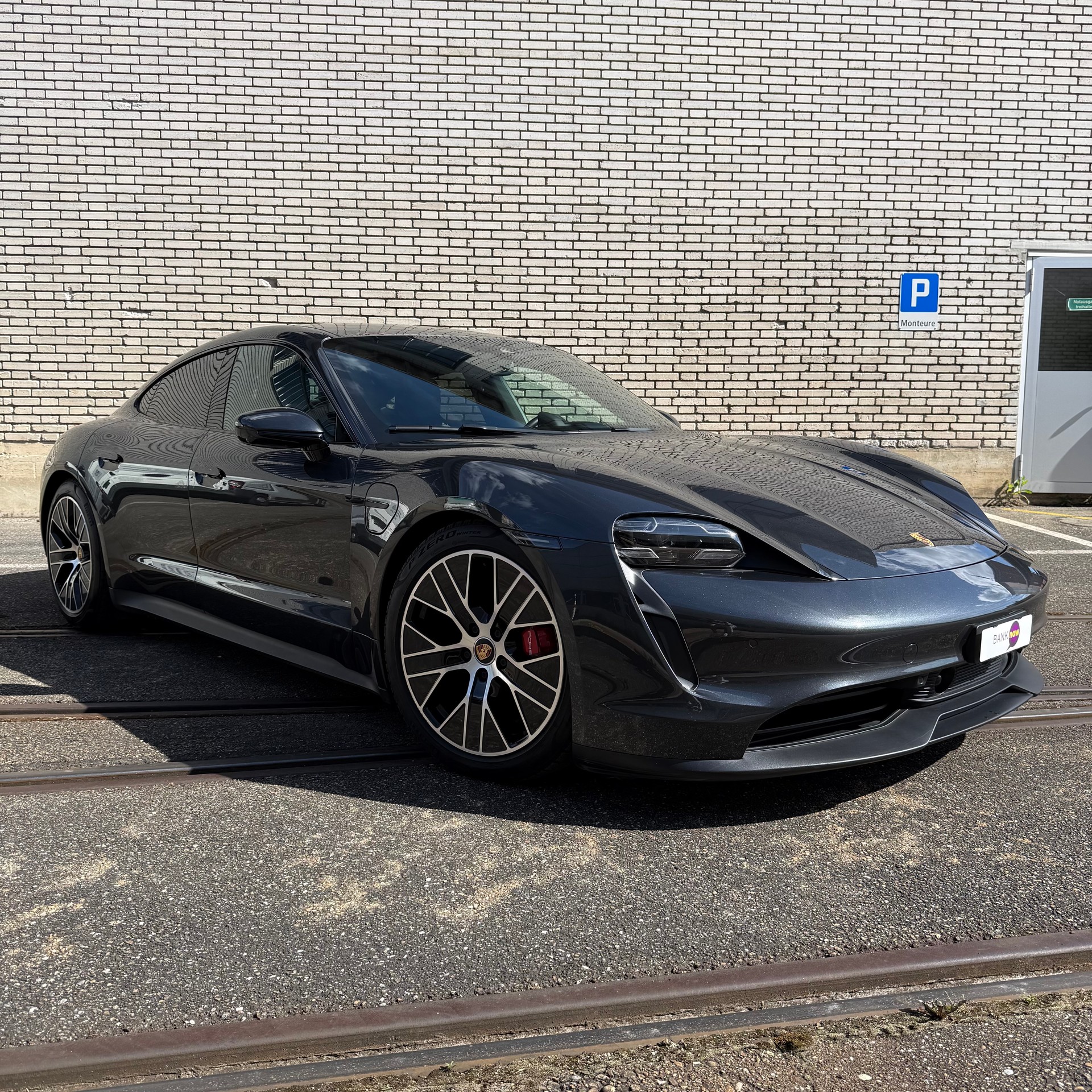 PORSCHE Taycan 4S Performance Batterie Plus Swiss