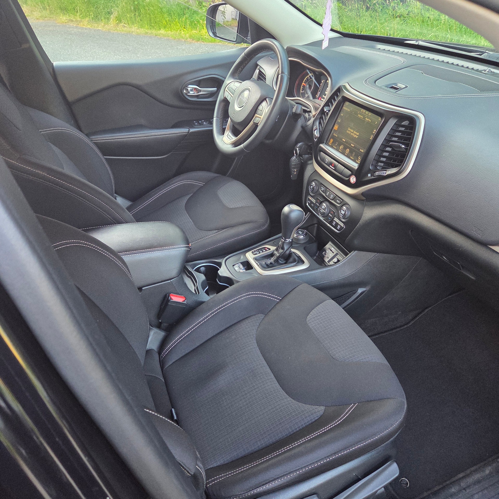 JEEP Cherokee 2.0TD Longitude AWD 9ATX-image-9