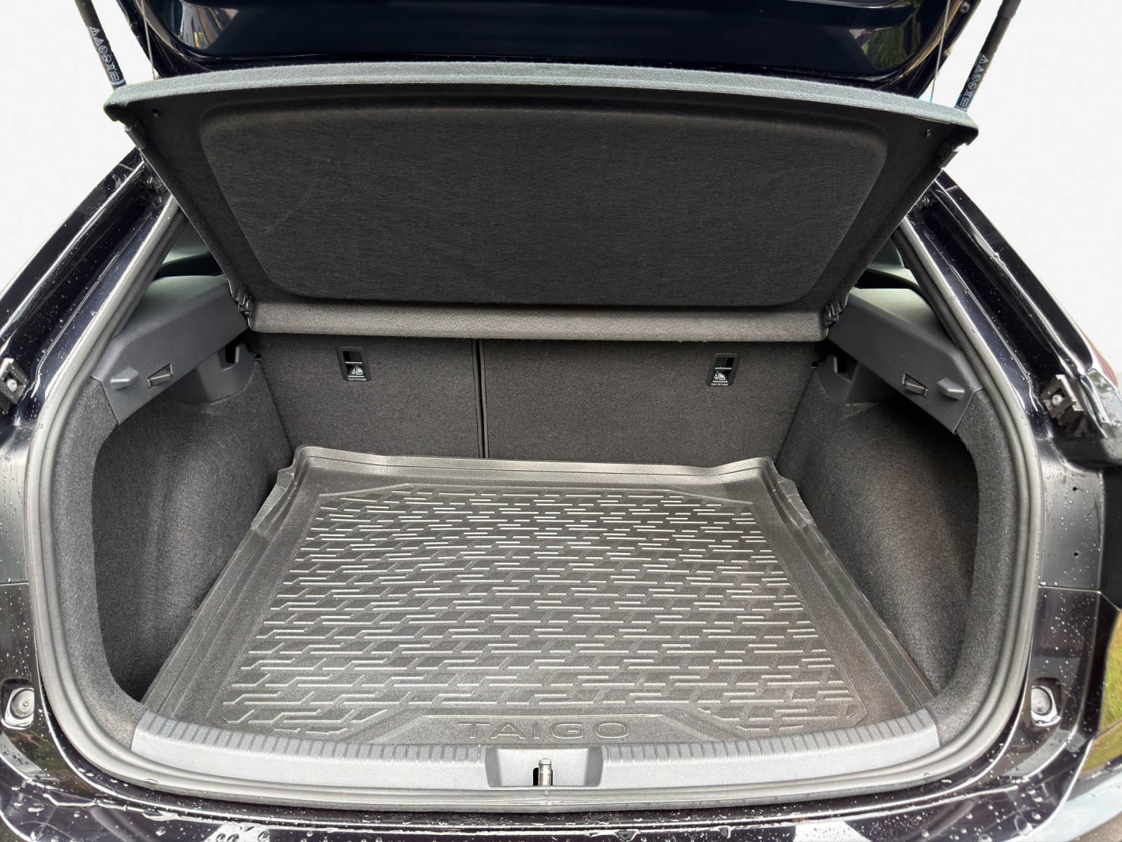 VW Taigo 1.5 TSI R-Line DSG-image-12