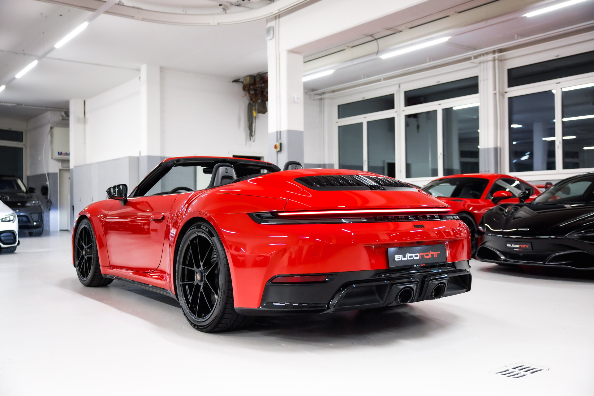 PORSCHE 911 Carrera 4 Cabriolet GTS PDK-image-6