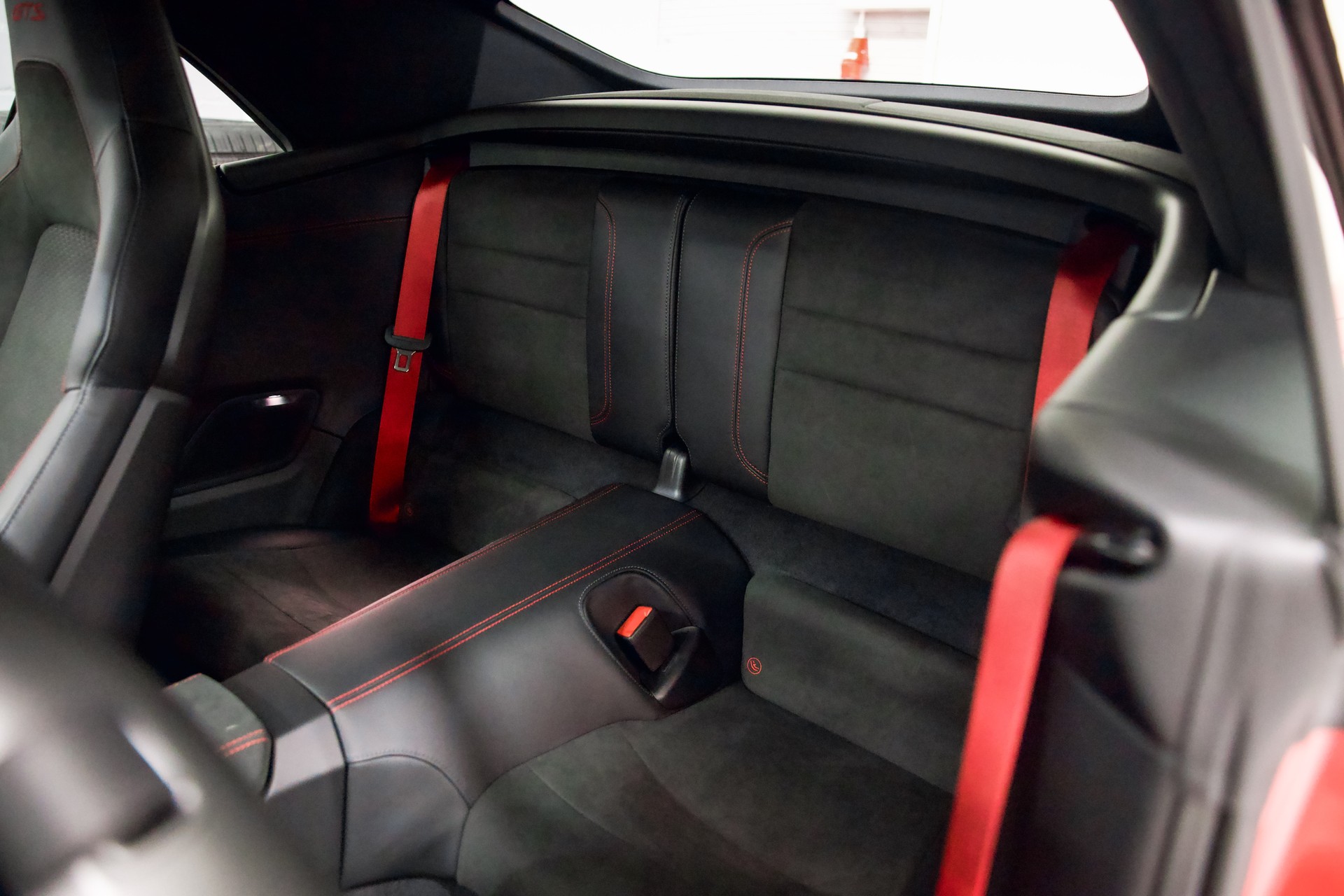 PORSCHE 911 Carrera 4 Cabriolet GTS PDK-image-20