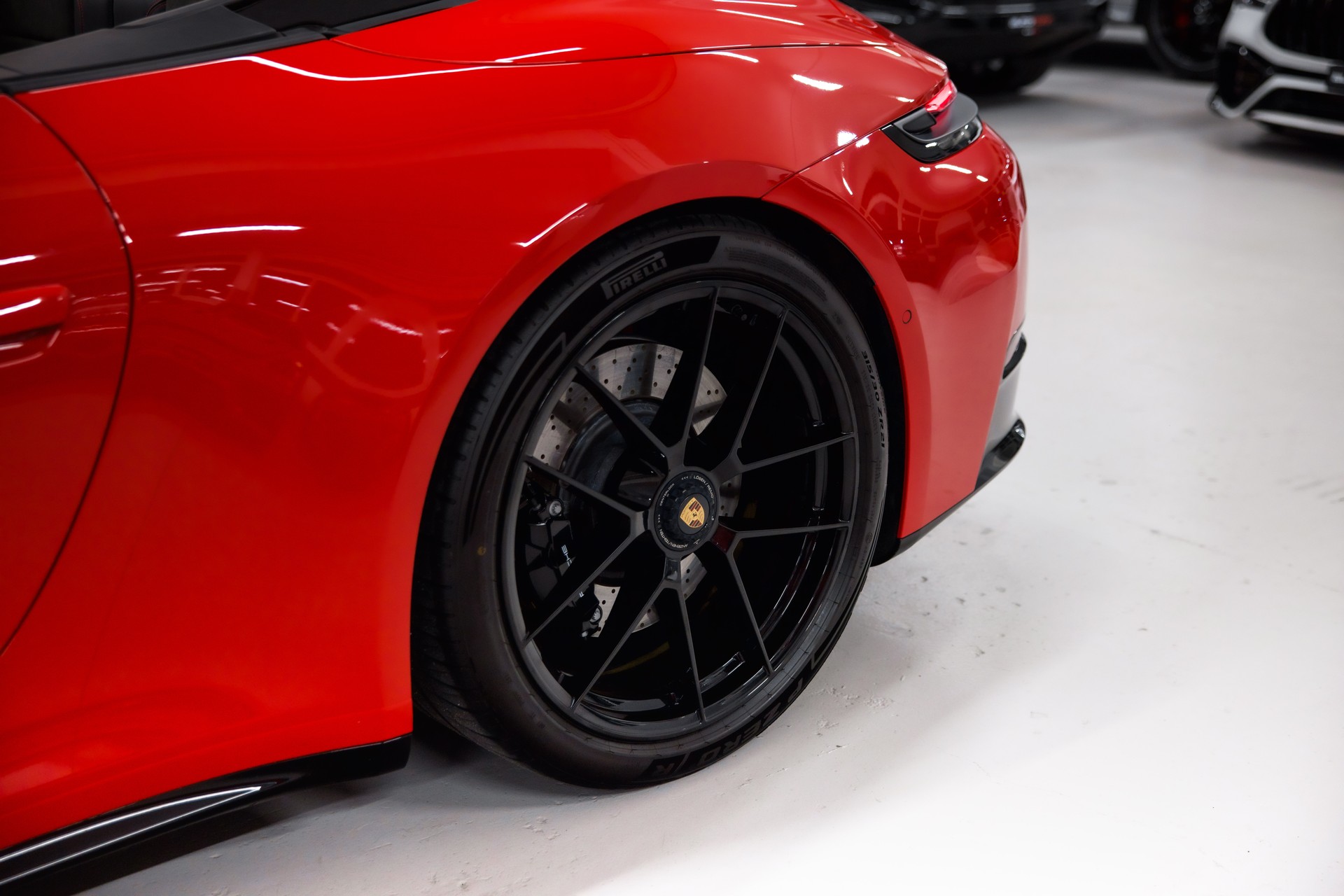 PORSCHE 911 Carrera 4 Cabriolet GTS PDK-image-13