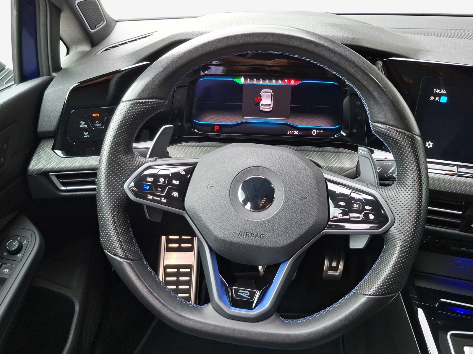 VW Golf 2.0 TSI R DSG 4Motion-image-9