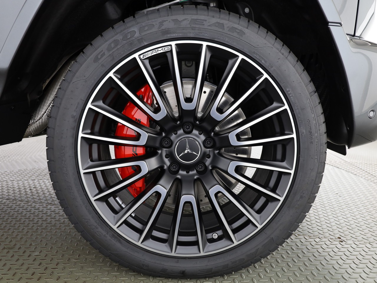 MERCEDES-BENZ G 63 AMG 9G-Tronic-image-6