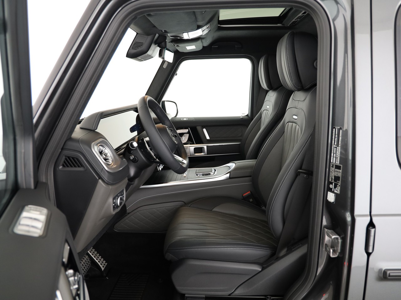 MERCEDES-BENZ G 63 AMG 9G-Tronic-showroom-element-3