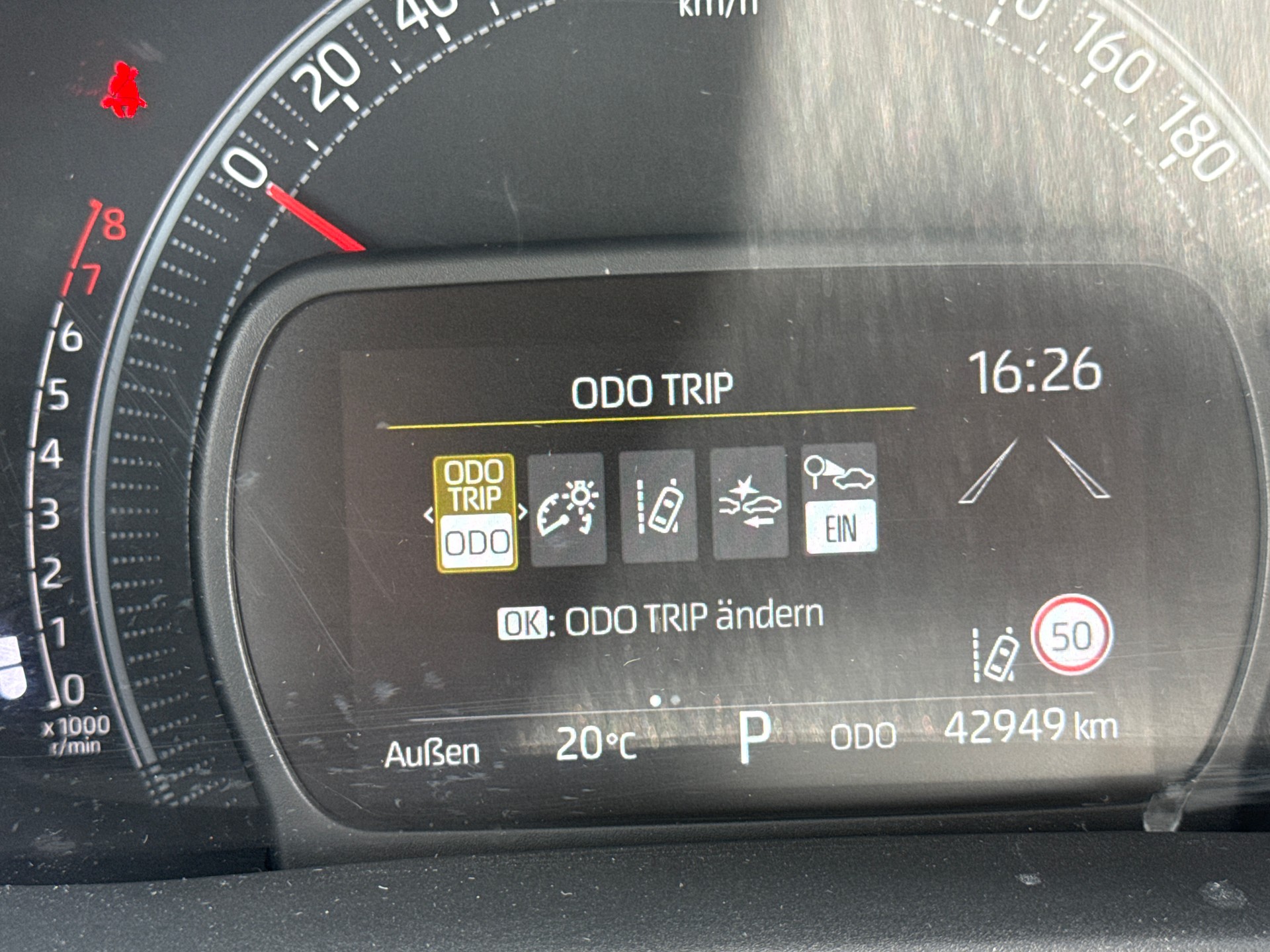 TOYOTA Aygo X 1.0 VVT-i Comfort CVT-image-11