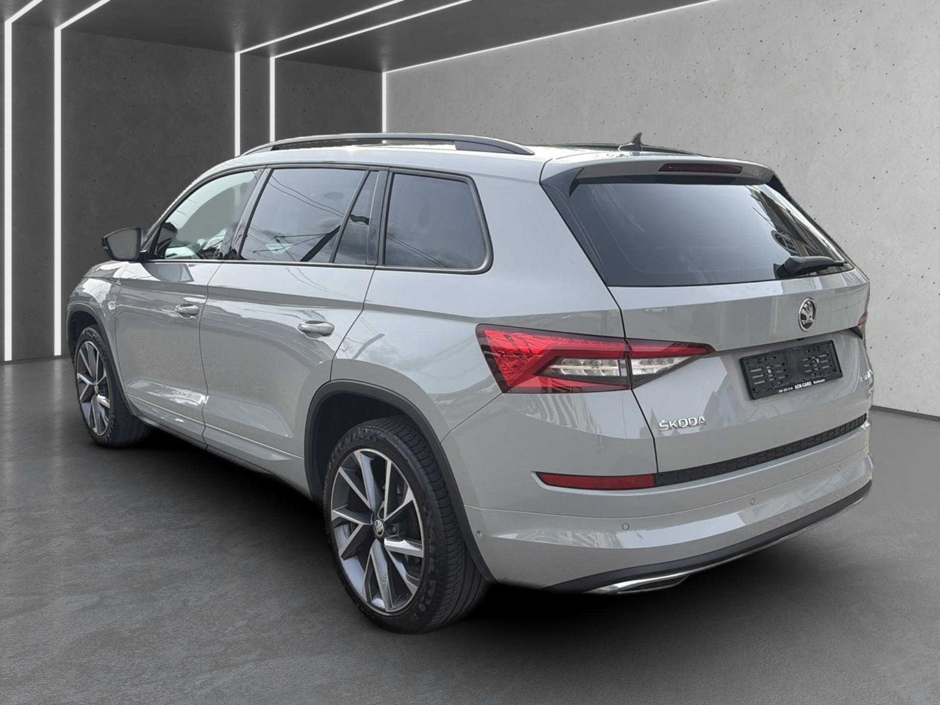 SKODA Kodiaq 2.0 TSI Sport Line DSG 4x4-showroom-element-3