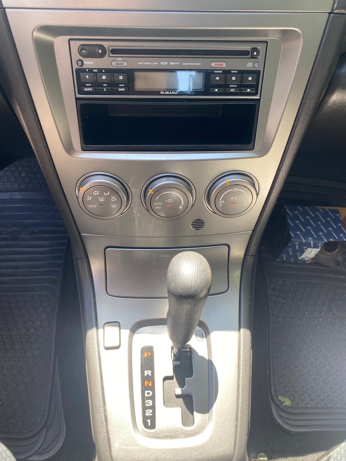 SUBARU Impreza 1.6 Sports-image-9