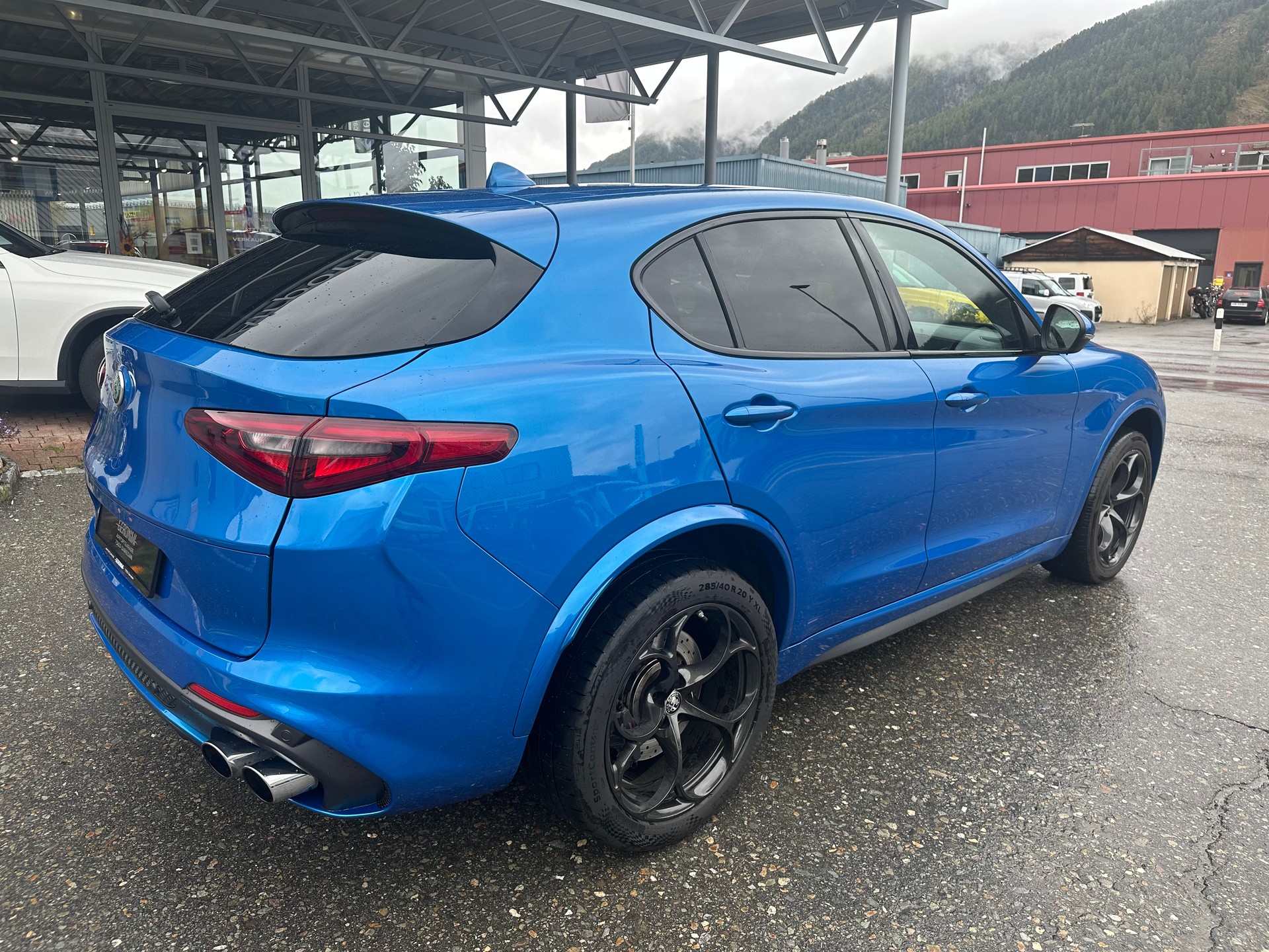 ALFA ROMEO Stelvio 2.9 V6 Biturbo Q4 Quadrofoglia-showroom-element-1