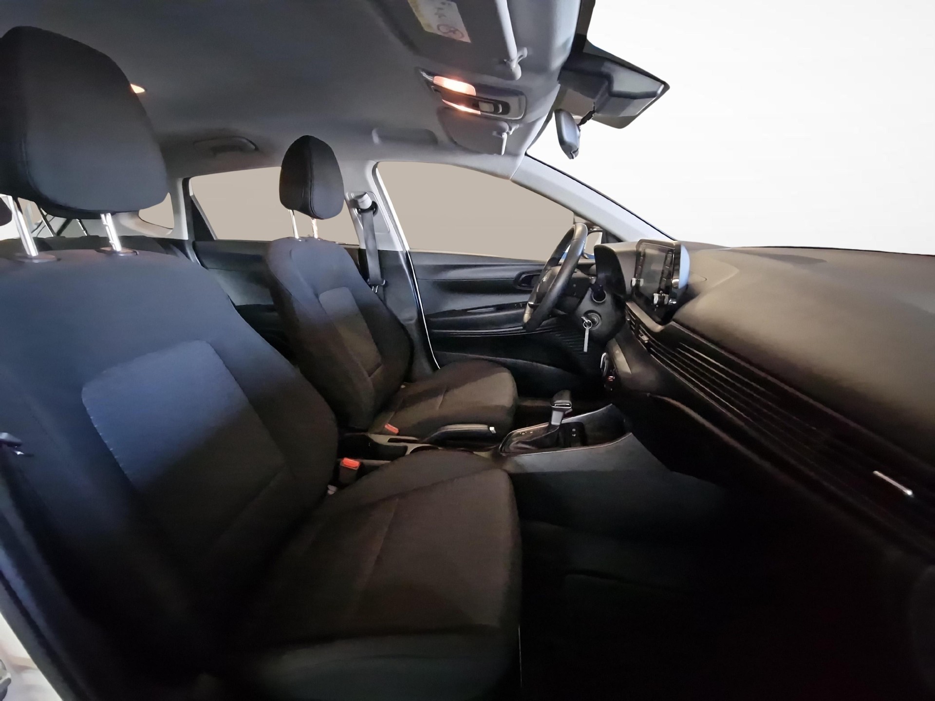 HYUNDAI i20 1.0 T-GDi Origo-image-9
