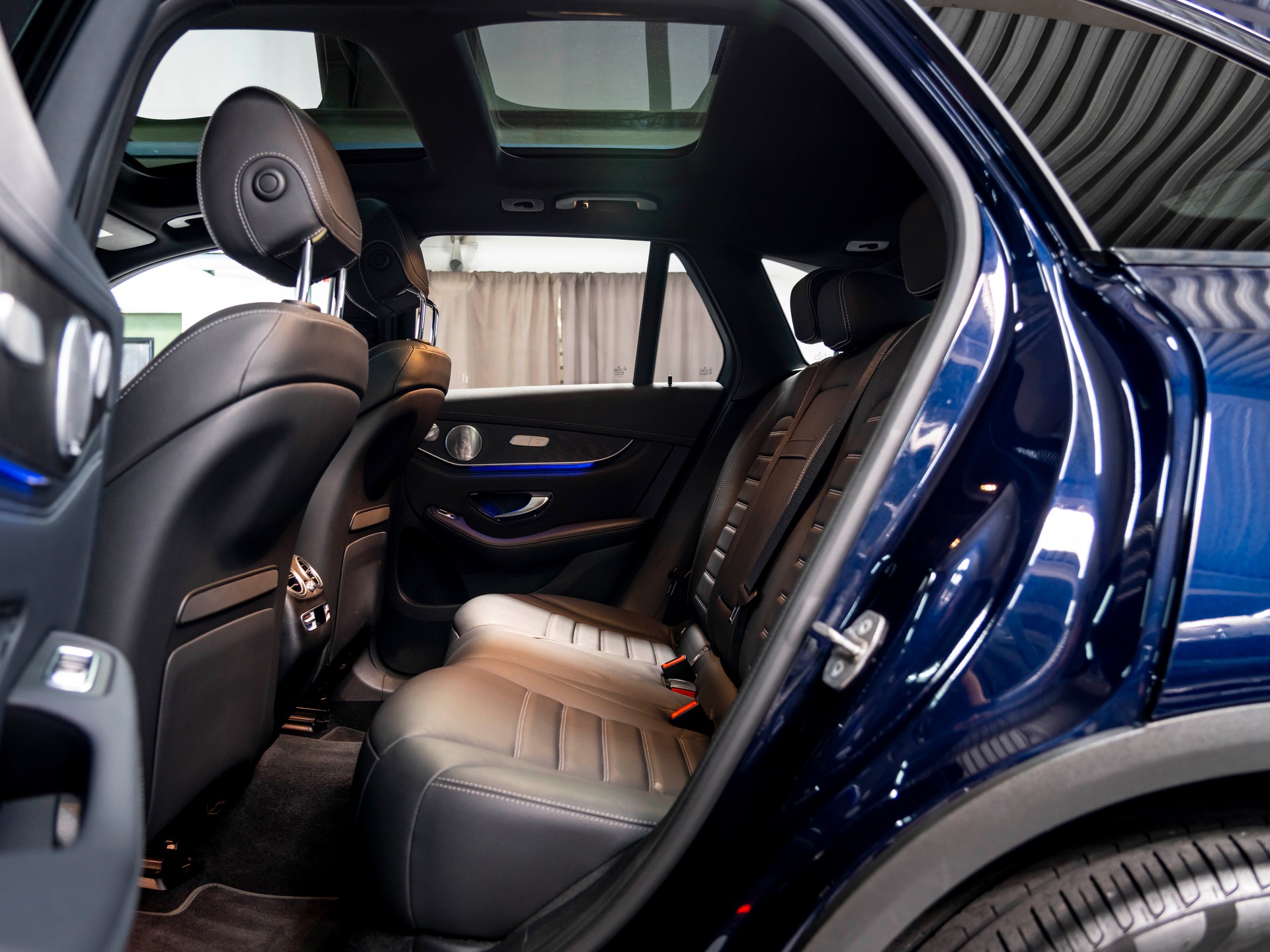 MERCEDES-BENZ GLC 400 d 4Matic AMG Line 9G-Tronic-image-22