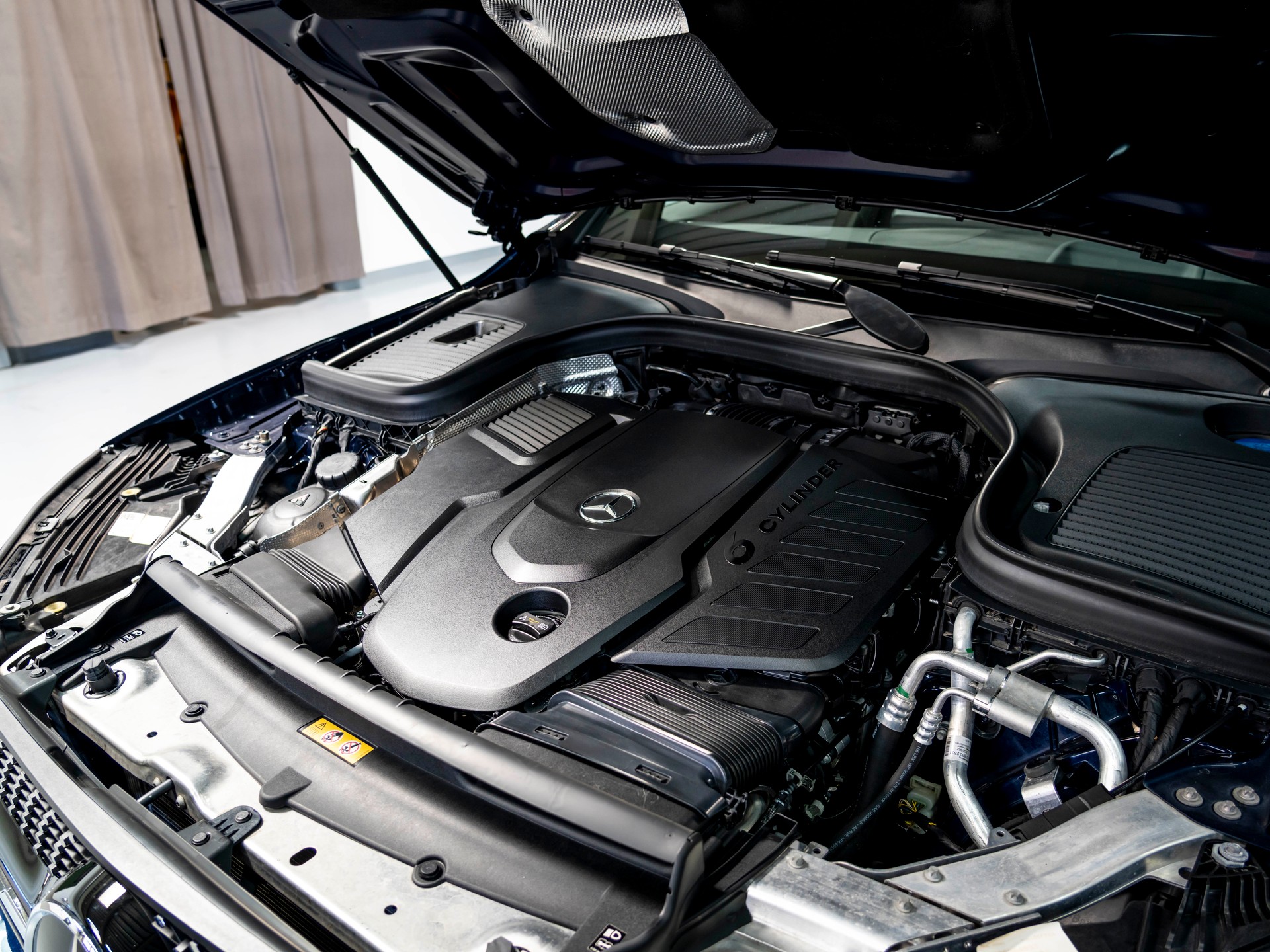 MERCEDES-BENZ GLC 400 d 4Matic AMG Line 9G-Tronic-image-28