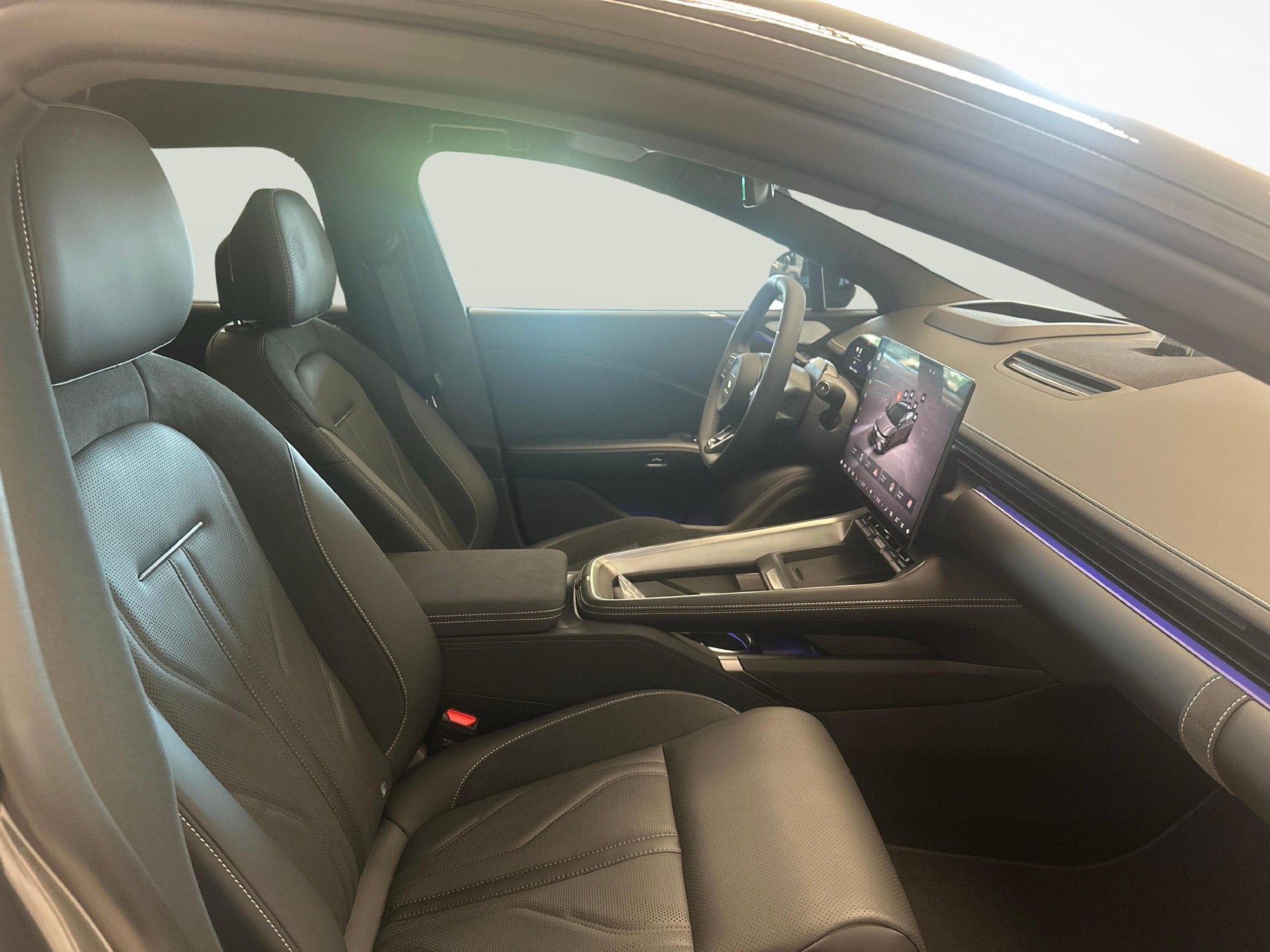 ZEEKR 7GT Privilege AWD-image-9