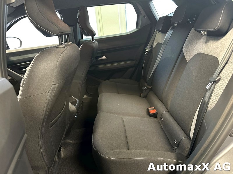 DACIA Duster 1.2 Hybrid Journey 4WD-image-12