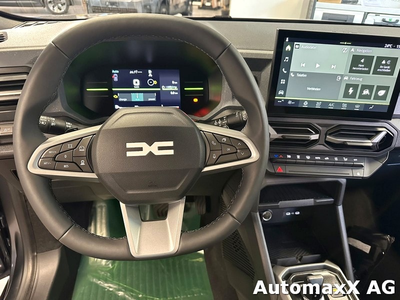 DACIA Duster 1.2 Hybrid Journey 4WD-image-10