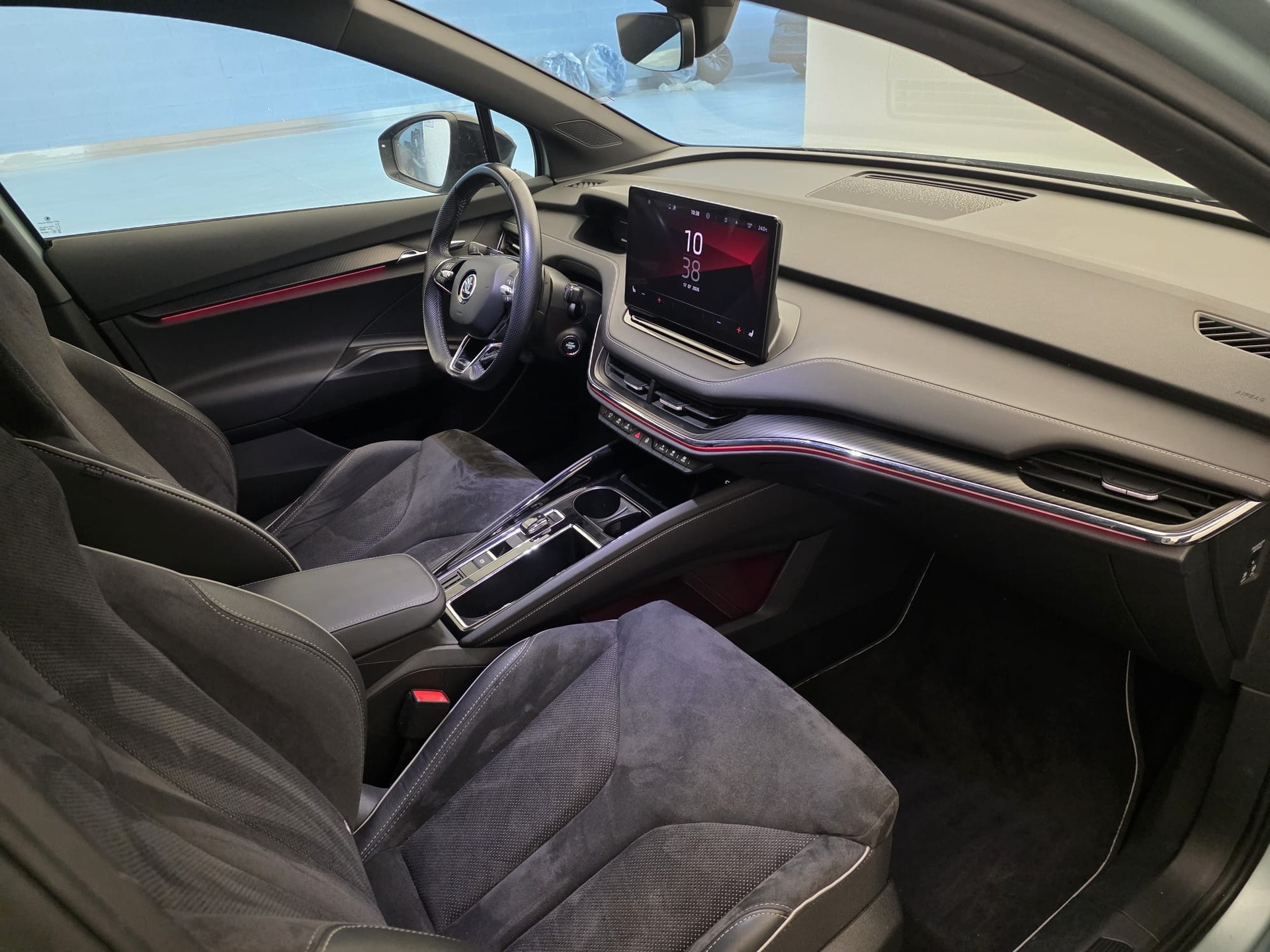 SKODA Enyaq iV 80x SportLine-image-11