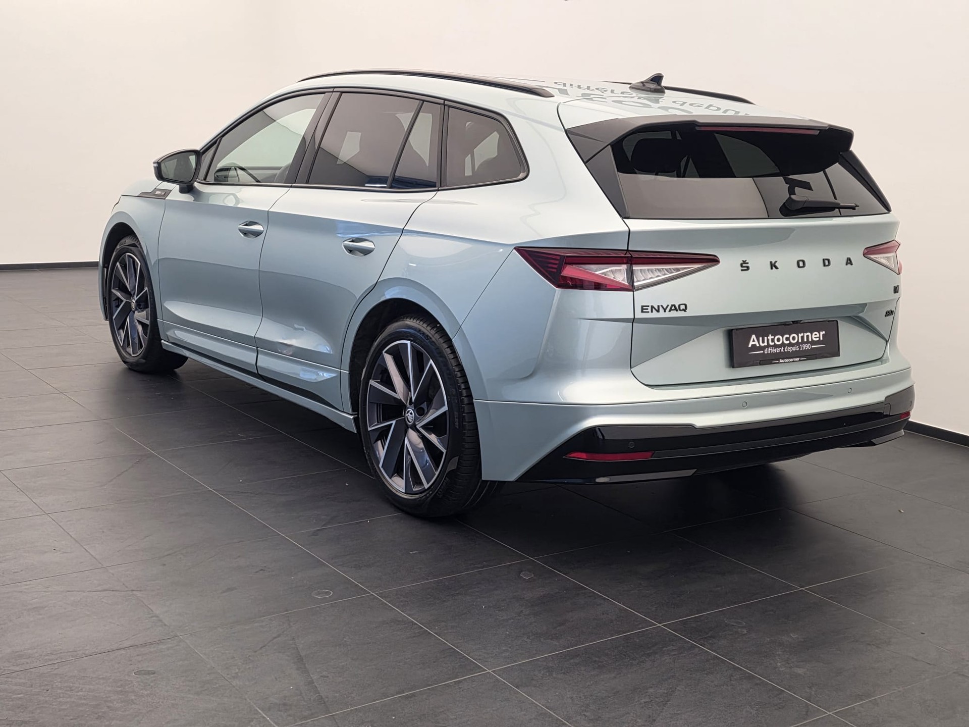 SKODA Enyaq iV 80x SportLine-image-8