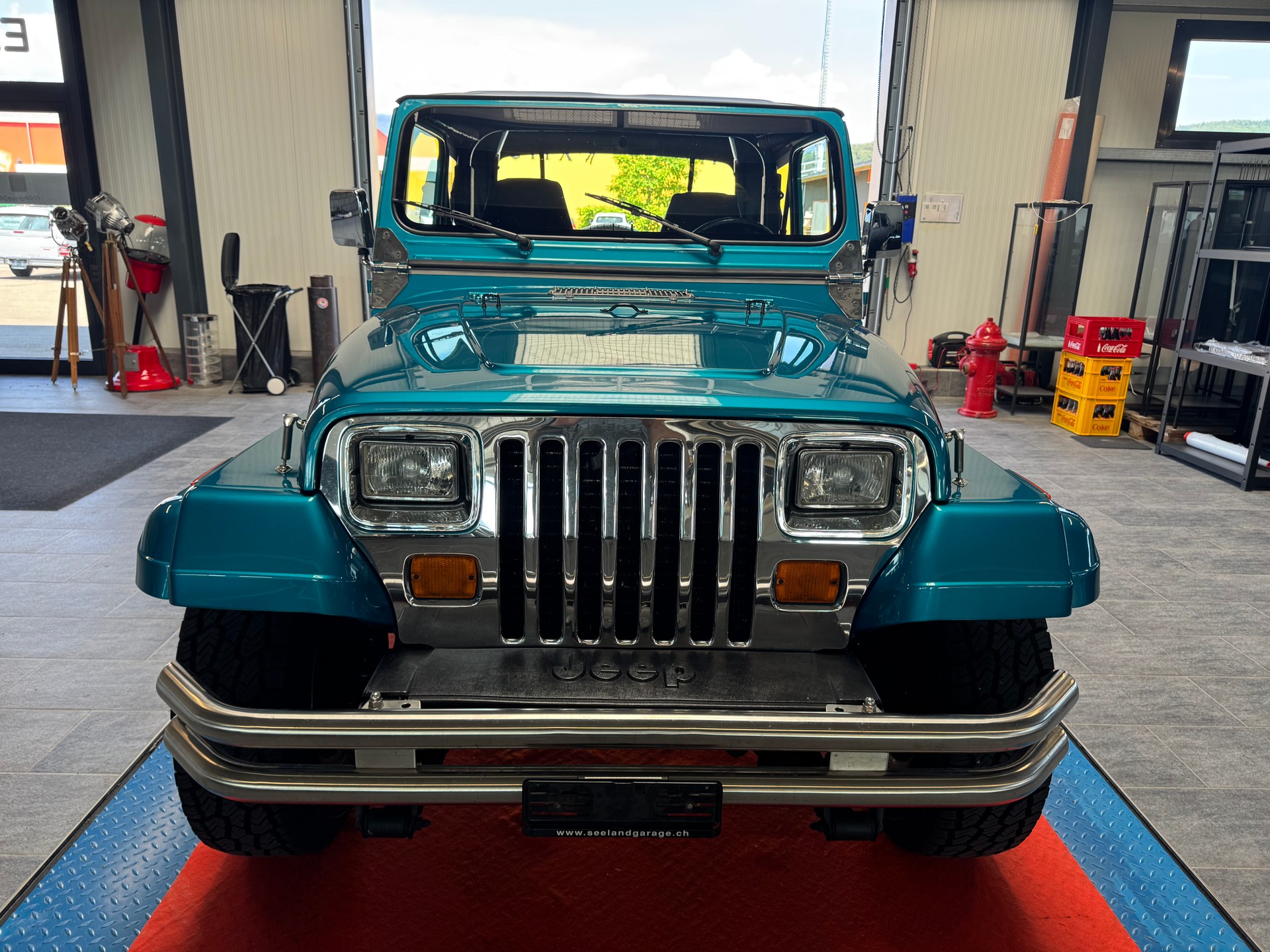 JEEP YJ-showroom-element-1