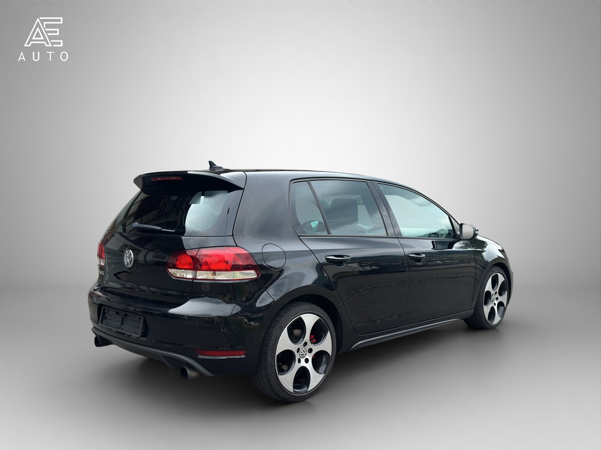 VW Golf 2.0 TSI GTI-image-6