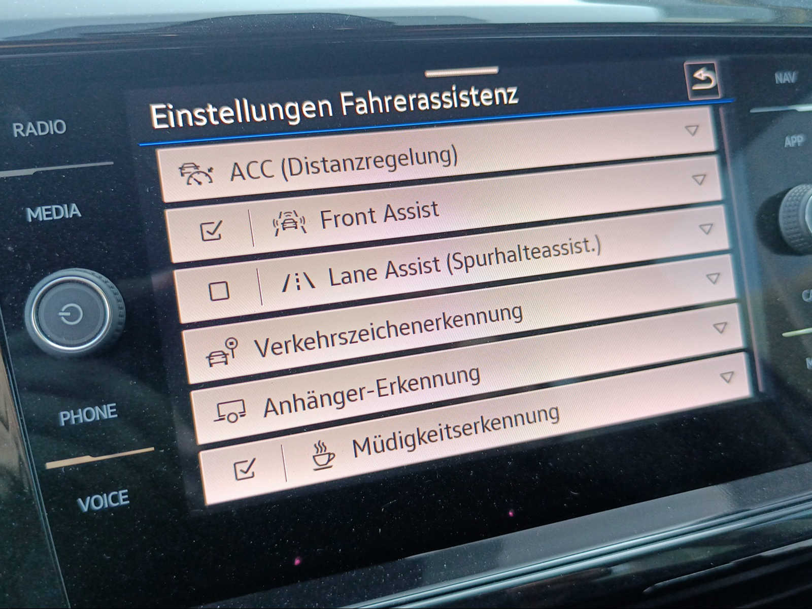 VW T-Cross 1.0 TSI Style DSG-image-14