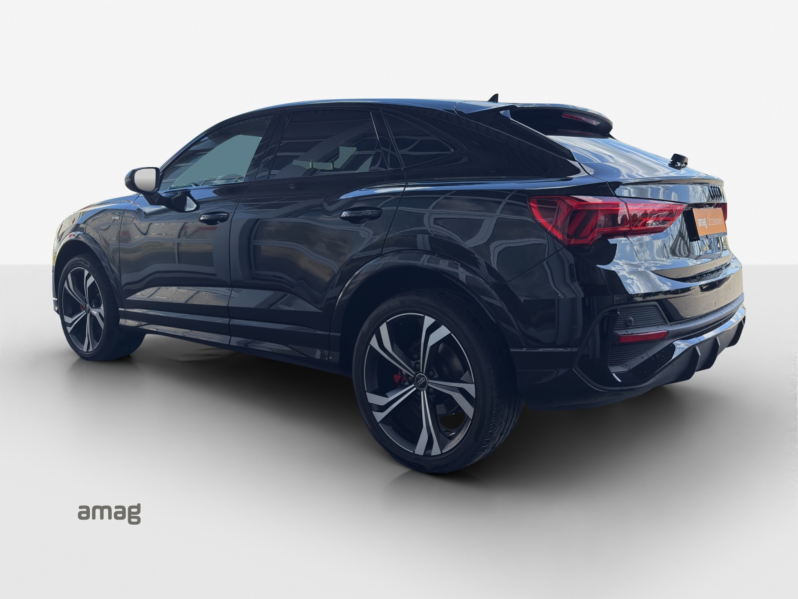 AUDI Q3 Sportback 40 TFSI S line quattro S-tronic-showroom-element-2