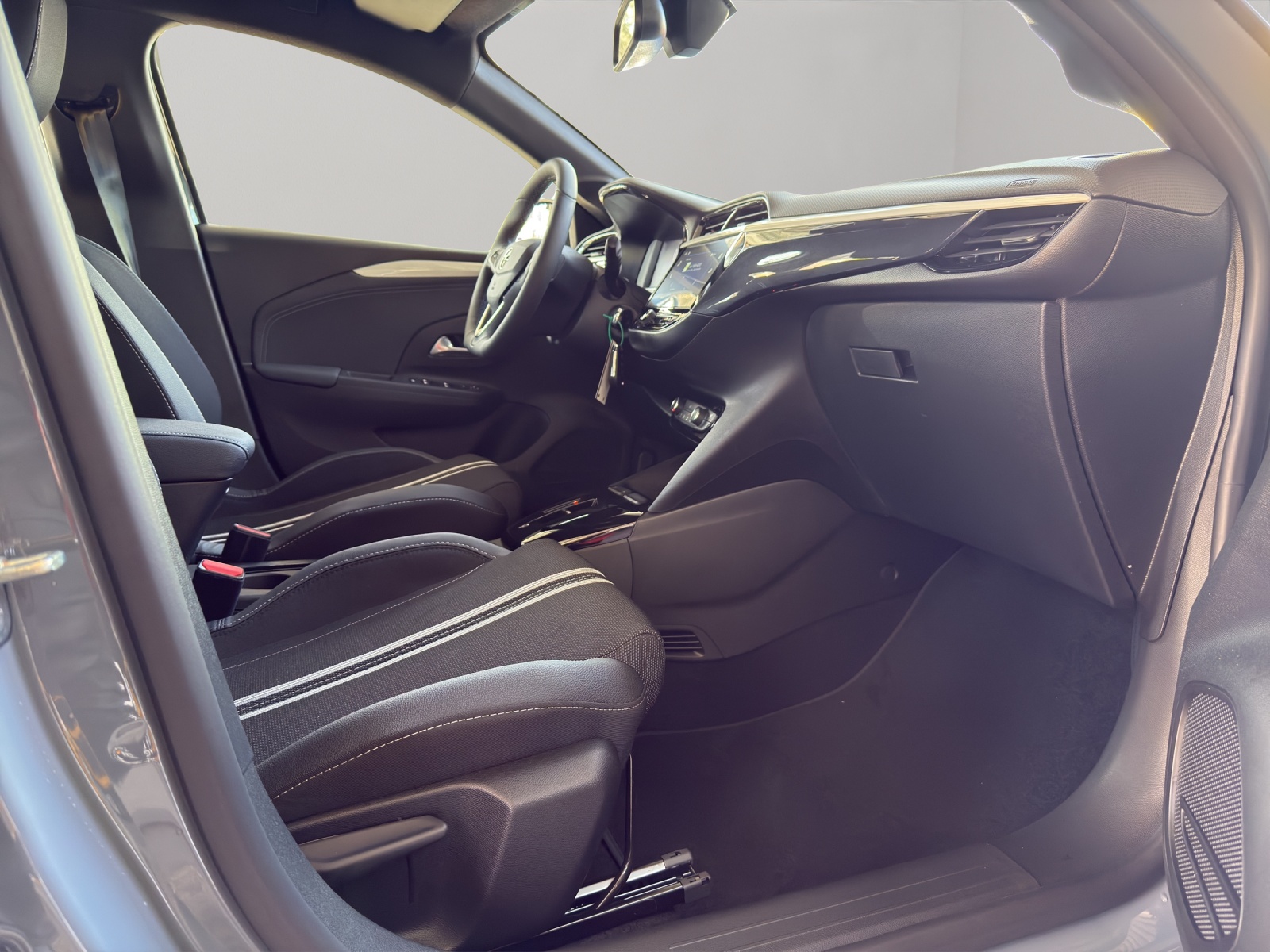 OPEL Corsa F 1.2 Turbo Hybrid VIVA-image-21