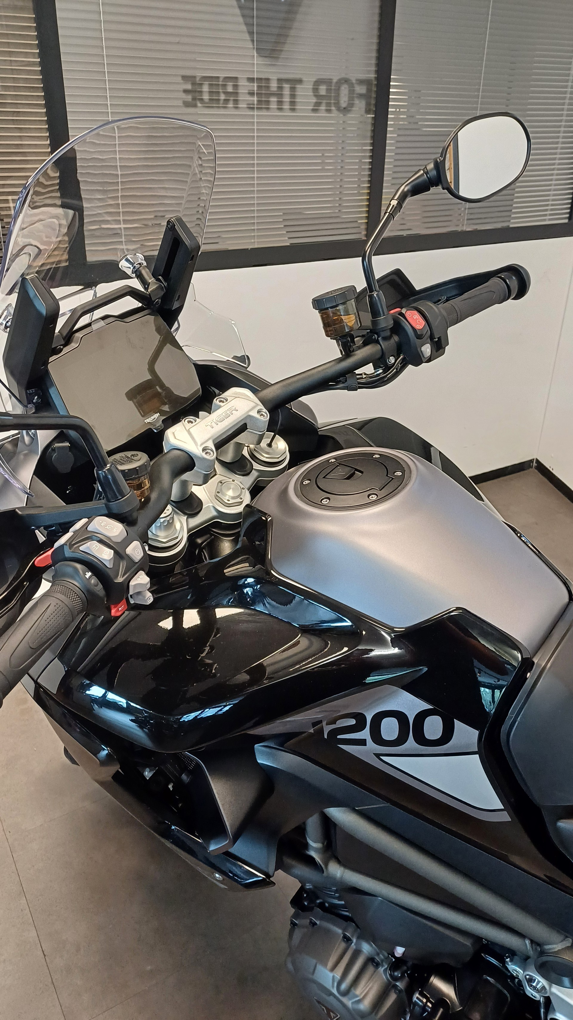 TRIUMPH Tiger 1200 GT Pro-image-9