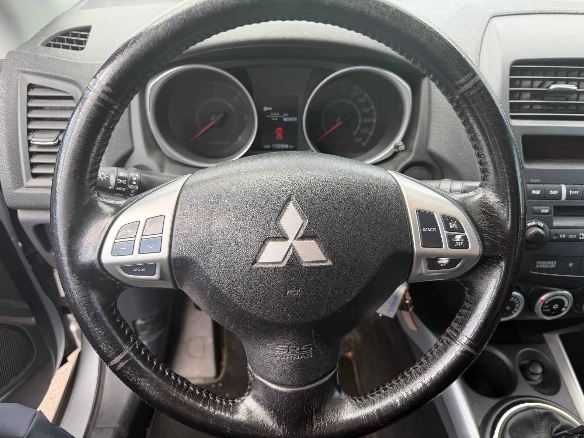 MITSUBISHI ASX 1.8 DID Inform 4WD-image-6