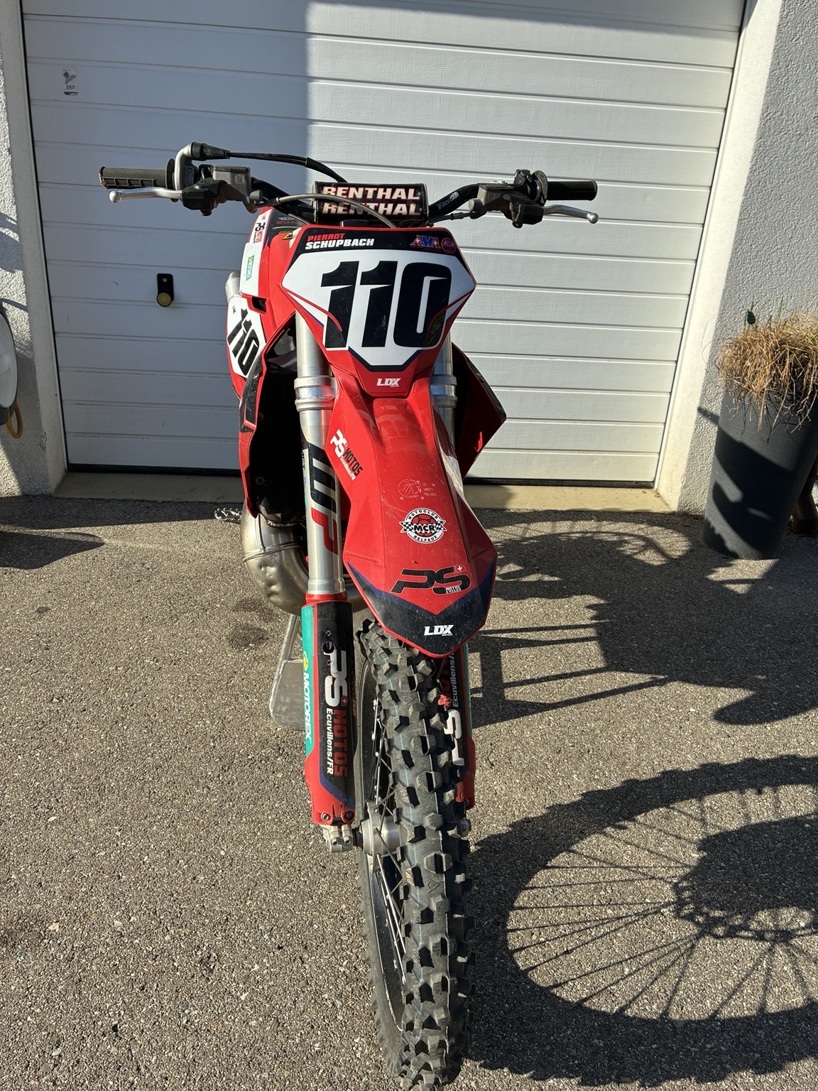 GASGAS Motocross-showroom-element-2