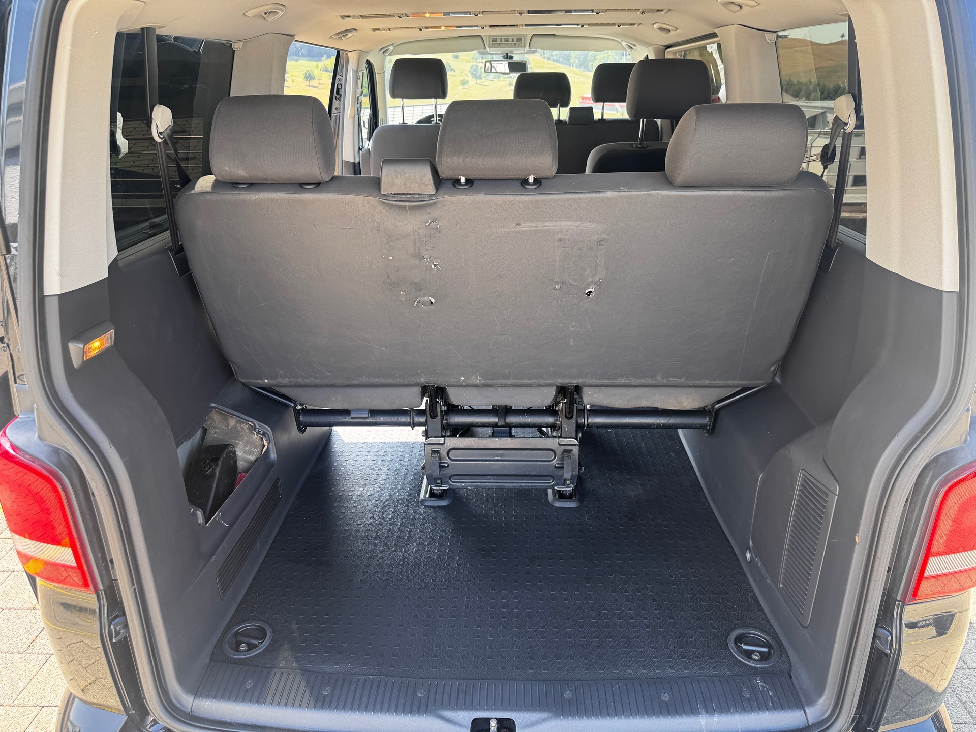VW T5 Caravelle Comfortline 2.0 TDI CR 4Motion-image-9