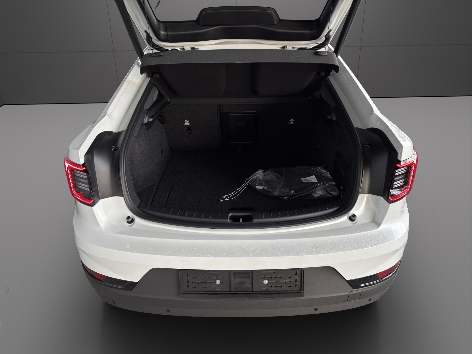 POLESTAR Polestar 2 Long Range Dual Performance Prime 82 kWh-showroom-element-3