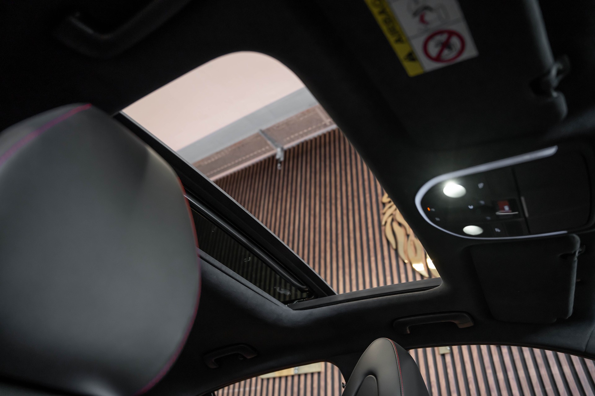 GENESIS G70 Shooting Brake 2.2 CRDI Sport AT8-image-16
