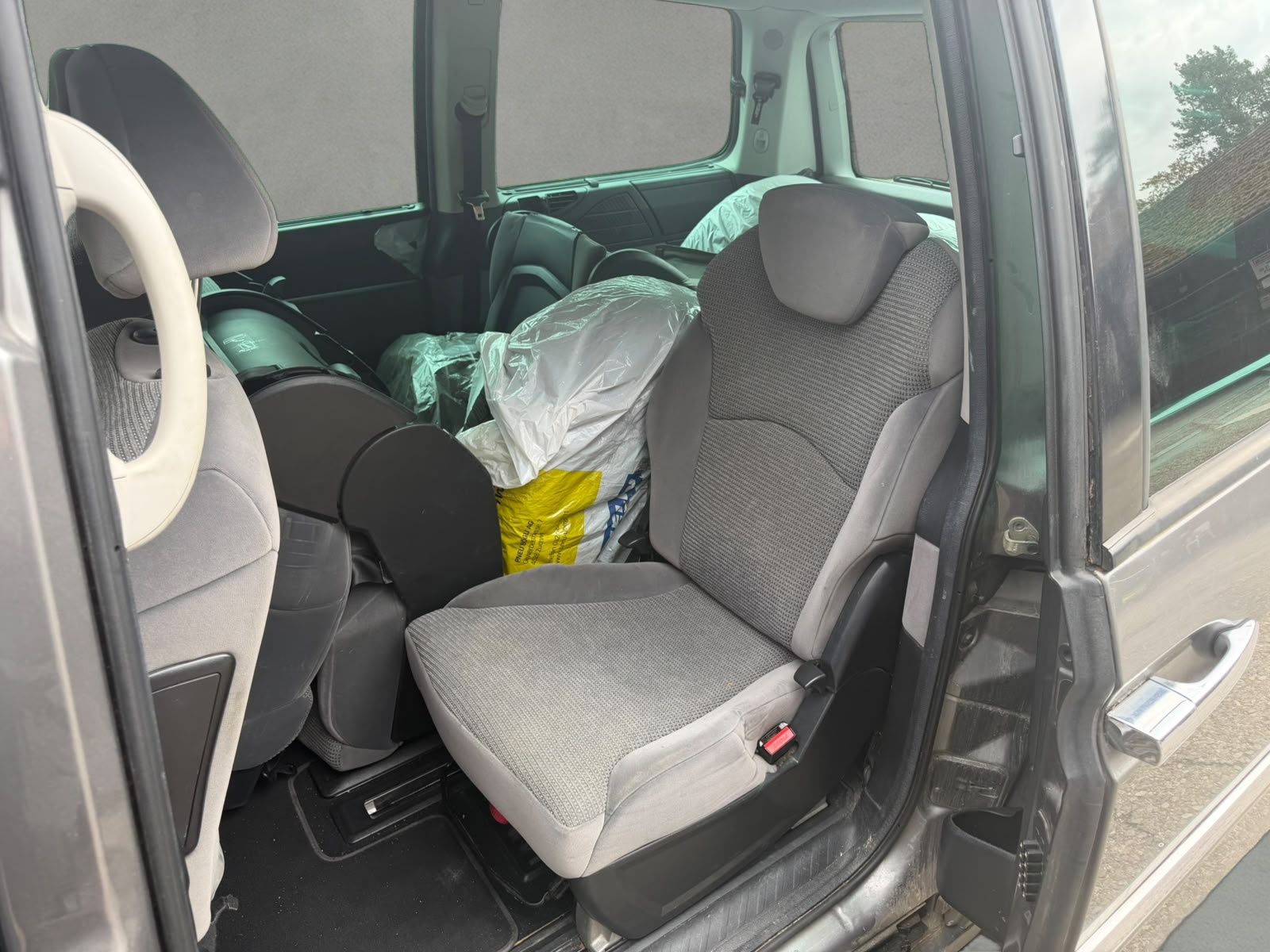 PEUGEOT 807 2.0 16V Family Plus-image-9