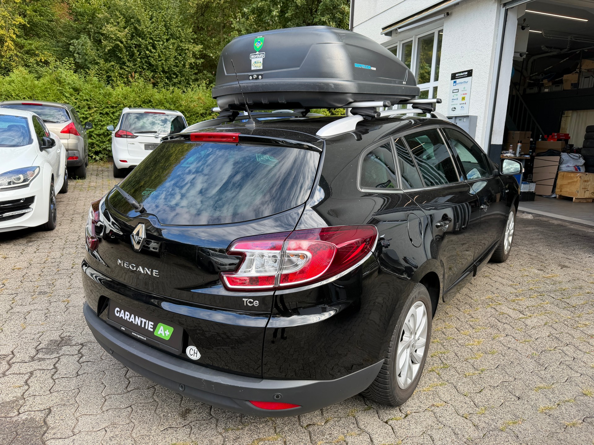 RENAULT Mégane Grandtour 1.2 16V Turbo Bose EDC "mit Garantie abschliessbar"-image-13