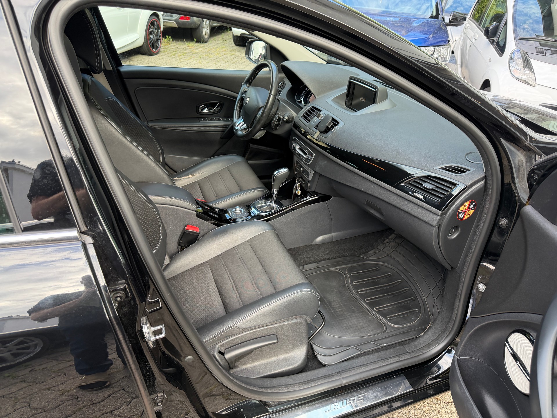 RENAULT Mégane Grandtour 1.2 16V Turbo Bose EDC "mit Garantie abschliessbar"-image-10