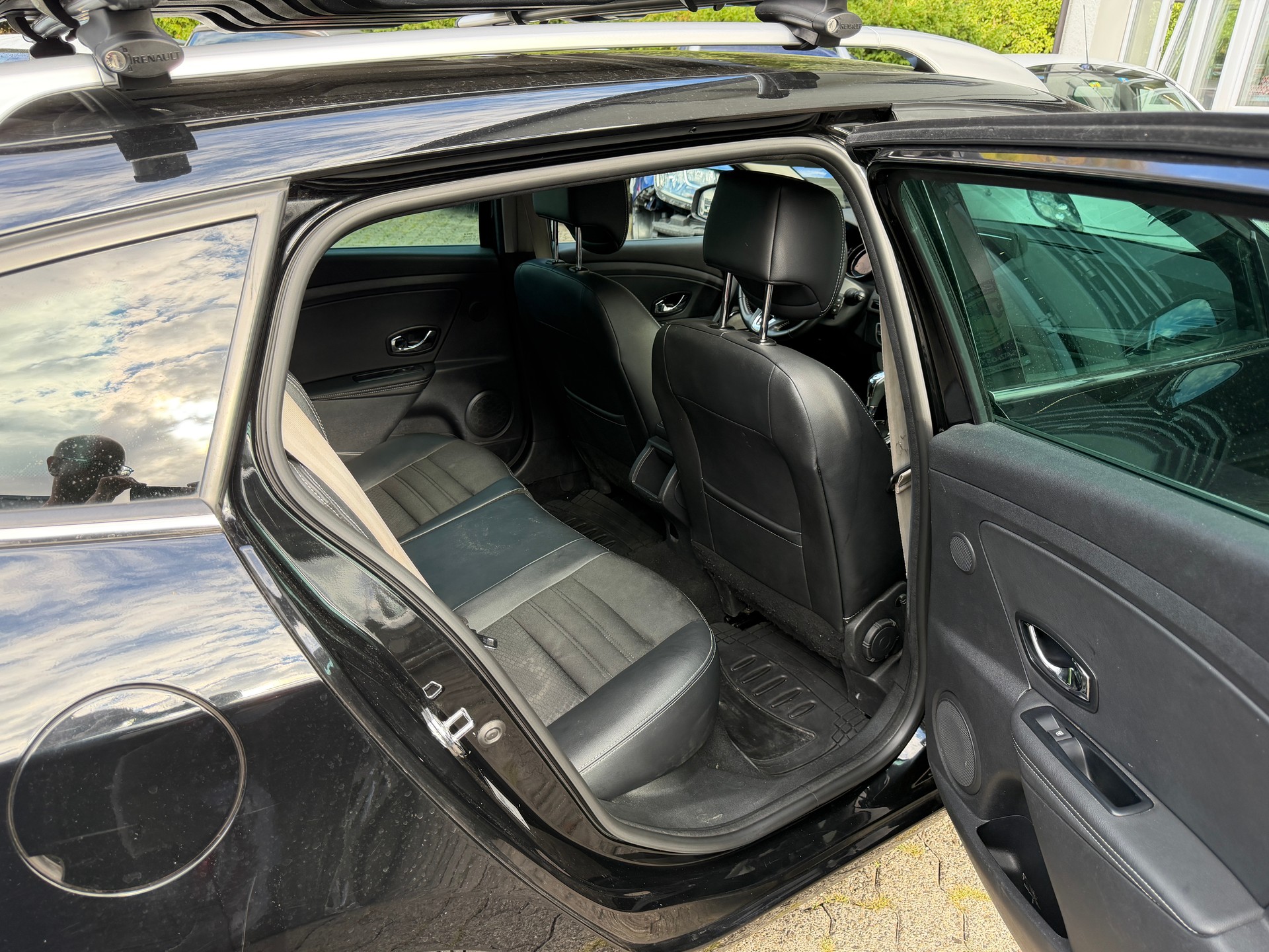 RENAULT Mégane Grandtour 1.2 16V Turbo Bose EDC "mit Garantie abschliessbar"-image-11